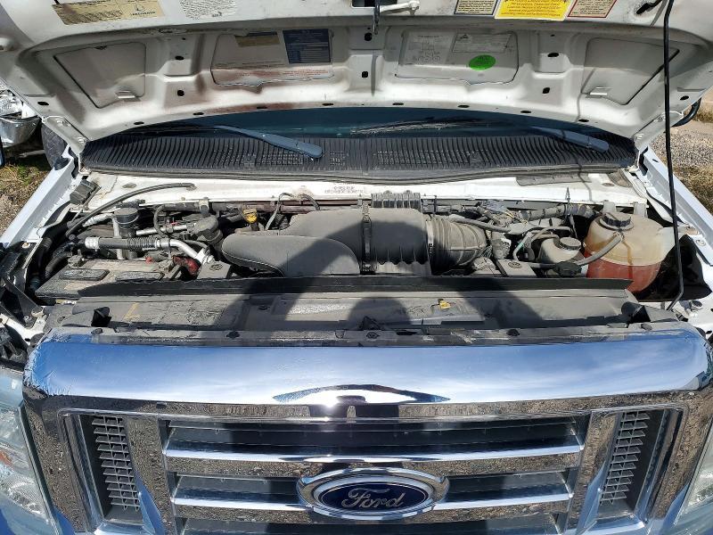 2016 Ford E450 Shuttle Bus
