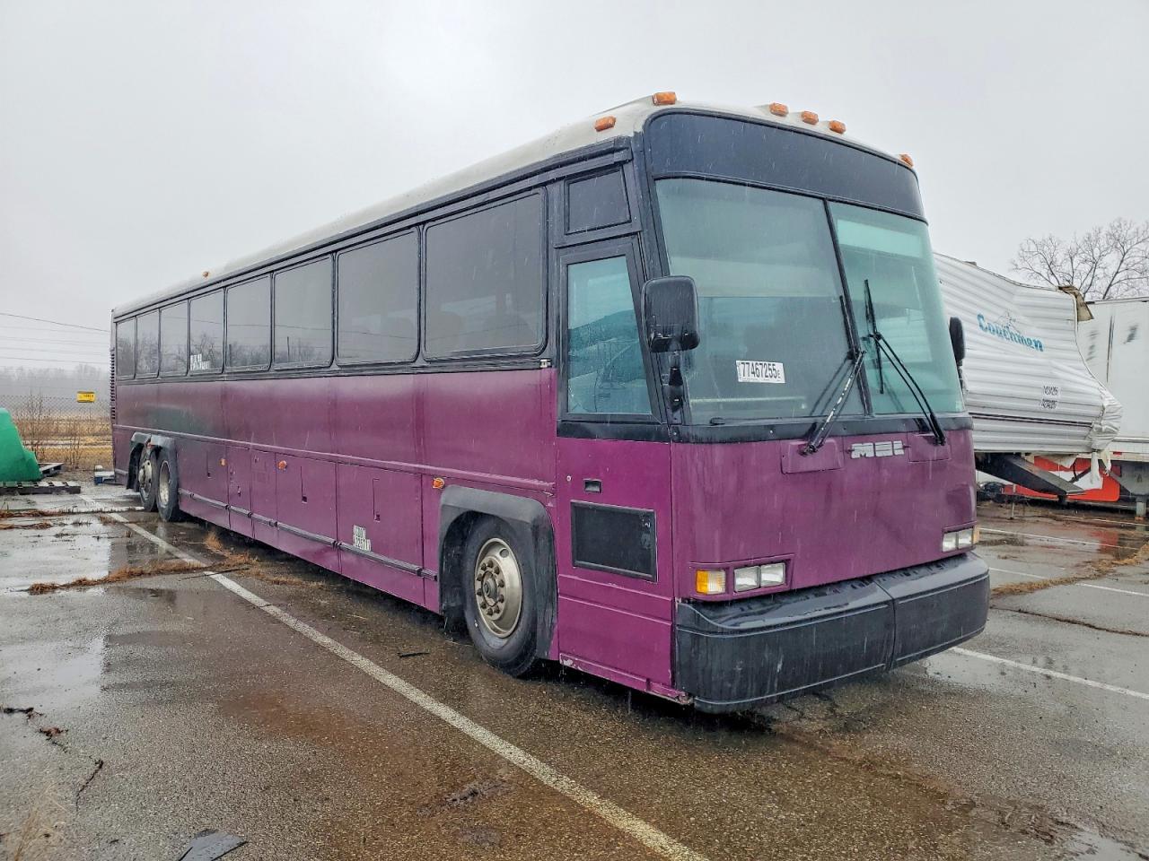 1998 Motor Coach Industries Transit Bus