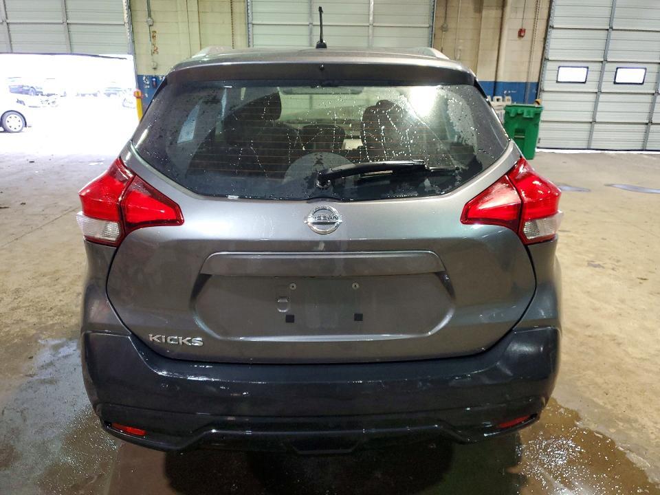 2019 Nissan Kicks s