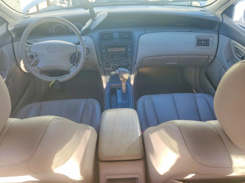 2001 Toyota Avalon xl