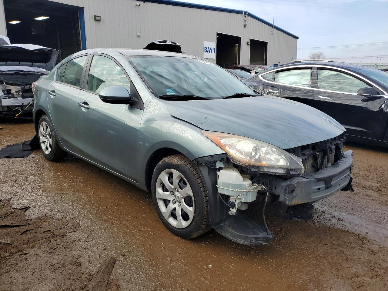 2013 Mazda 3 I