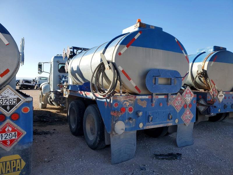 2015 Peterbilt 348 Fuel Truck