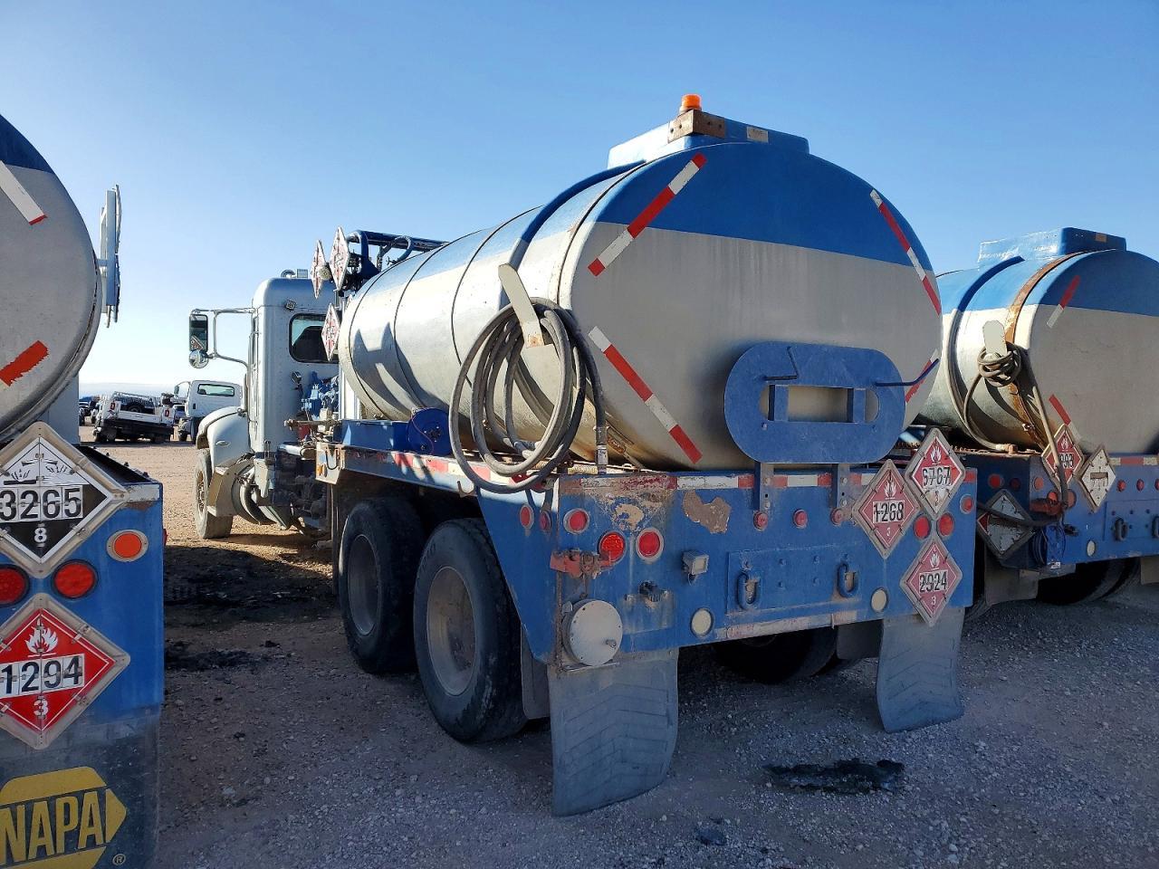 2015 Peterbilt 348 Fuel Truck