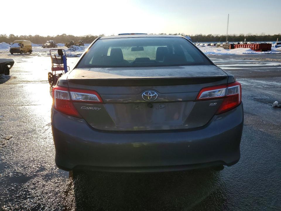 2013 Toyota Camry se
