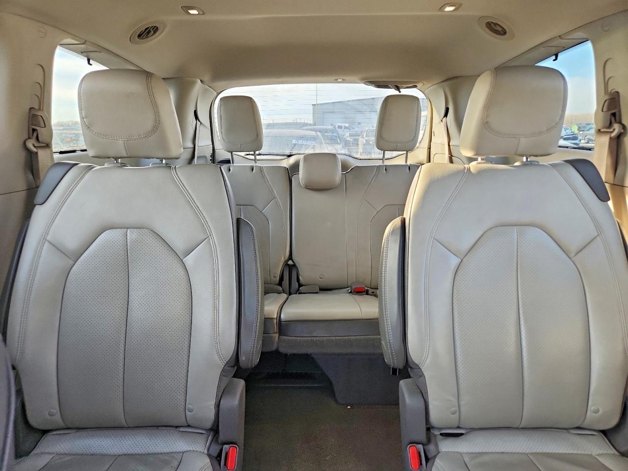 2017 Chrysler Pacifica Touring l Plus