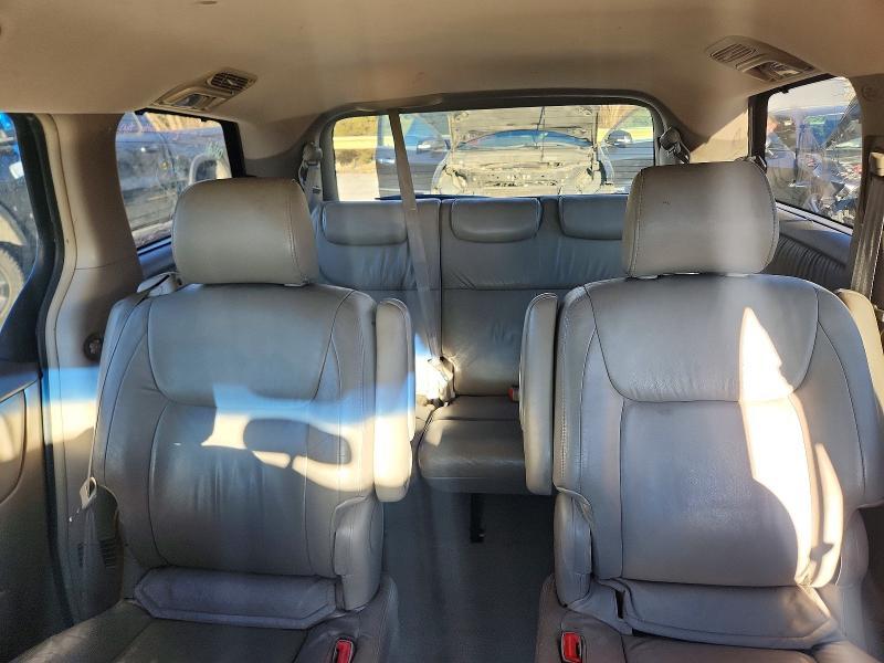 2004 Toyota Sienna xle 7 Passenger
