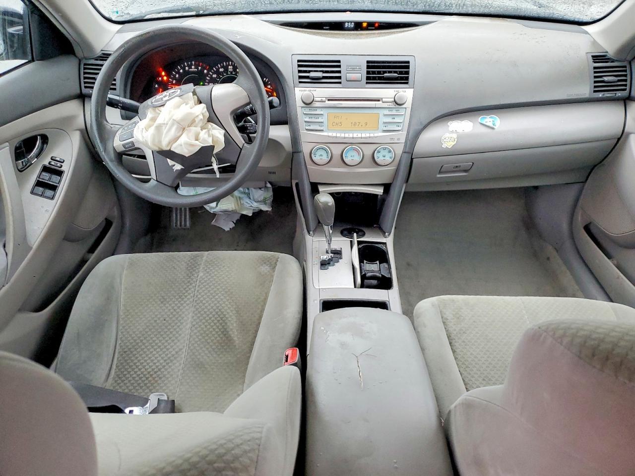 2008 Toyota Camry le