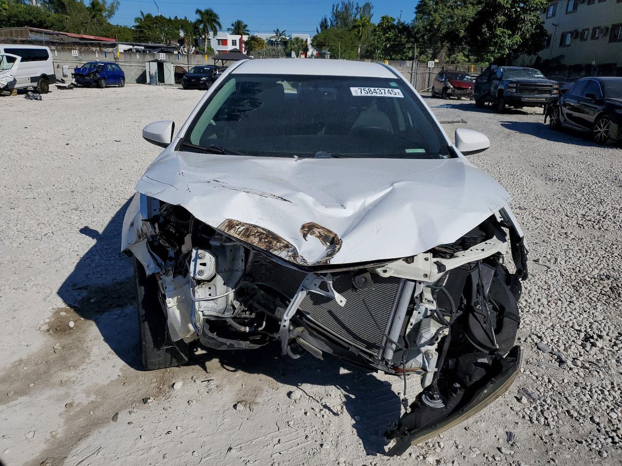 2014 Toyota Corolla l
