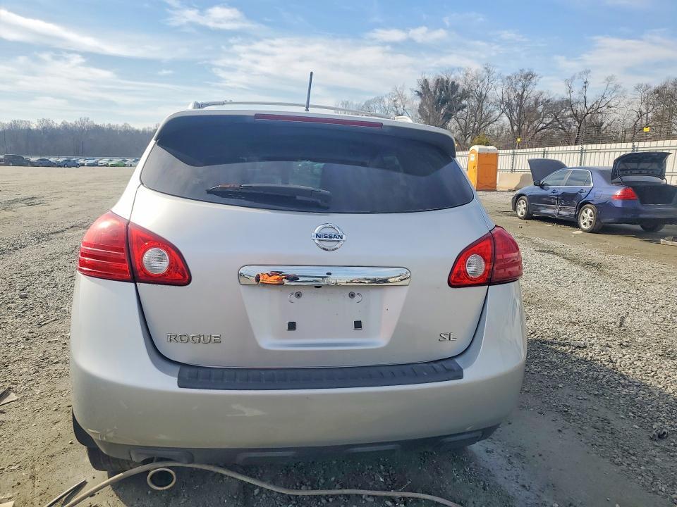 2013 Nissan Rogue s