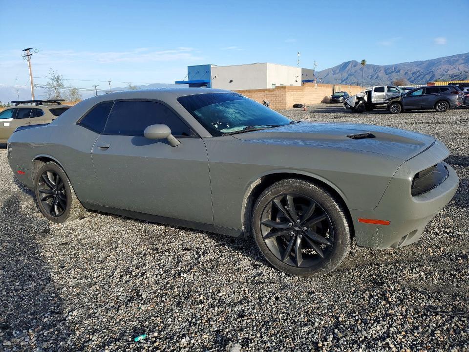 2018 Dodge Challenger sxt