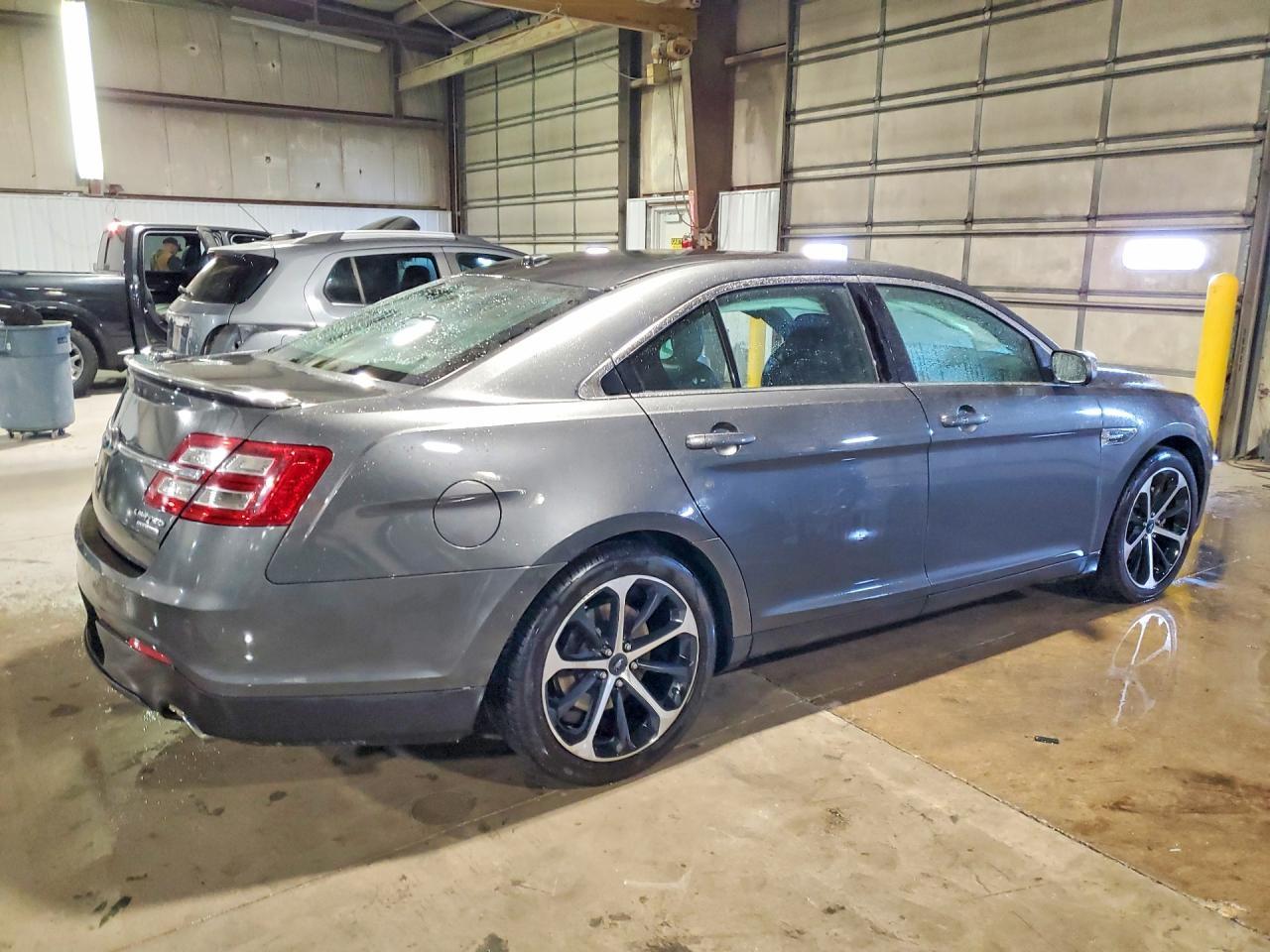2016 Ford Taurus Limited