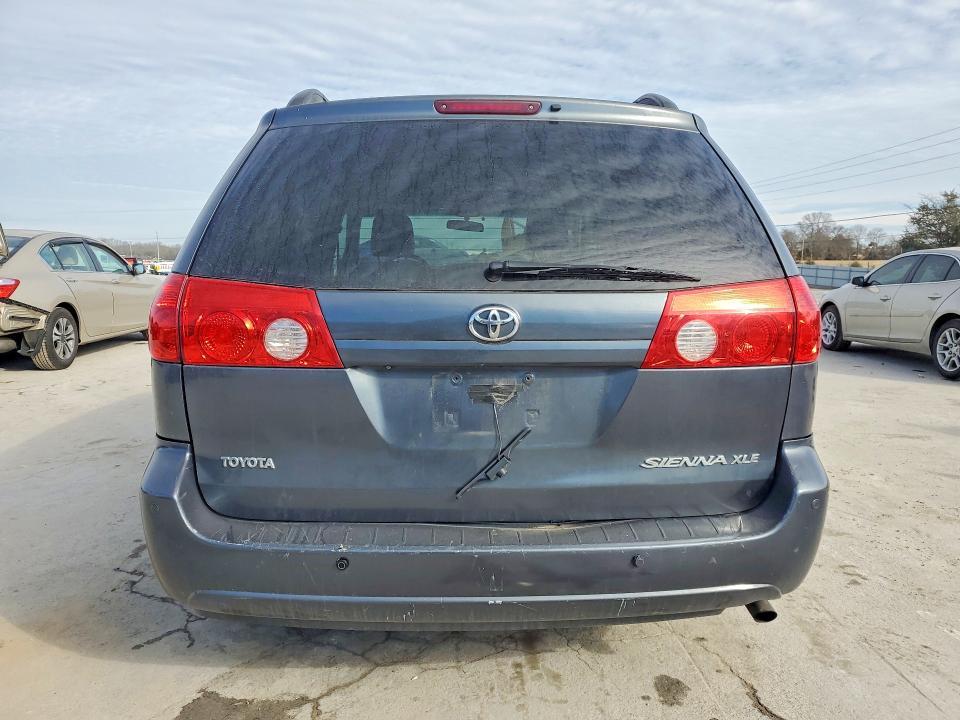 2009 Toyota Sienna xle