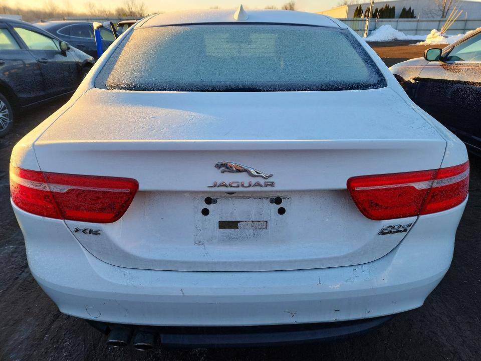 2017 Jaguar Xe Premium