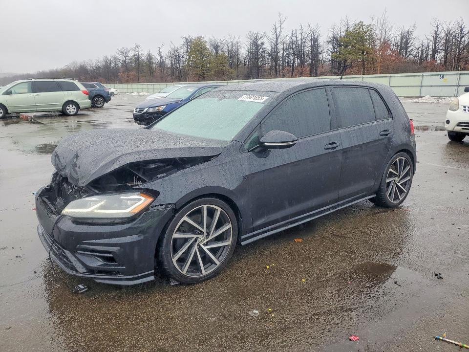 2018 Volkswagen Golf r