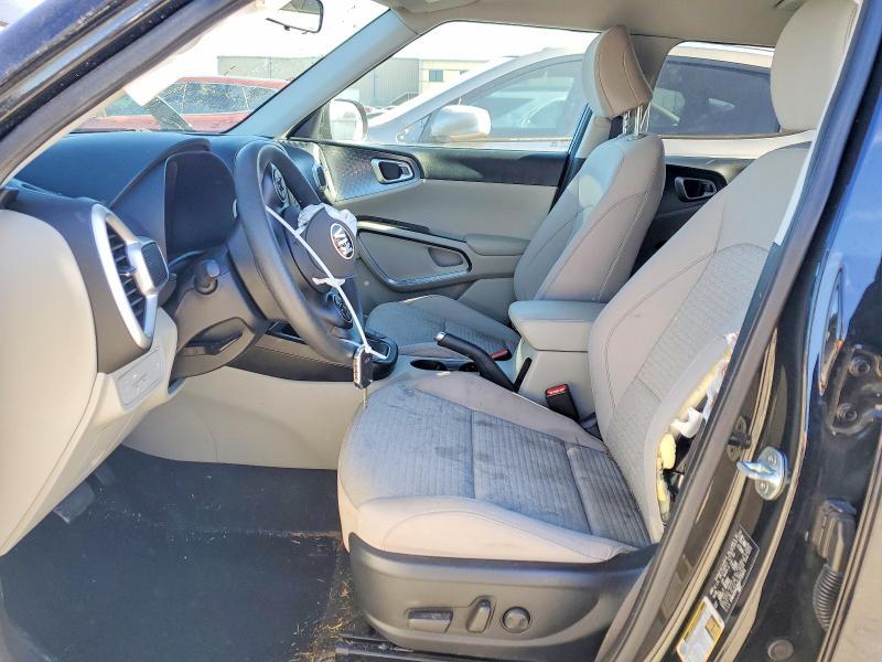 2021 KIA Soul lx
