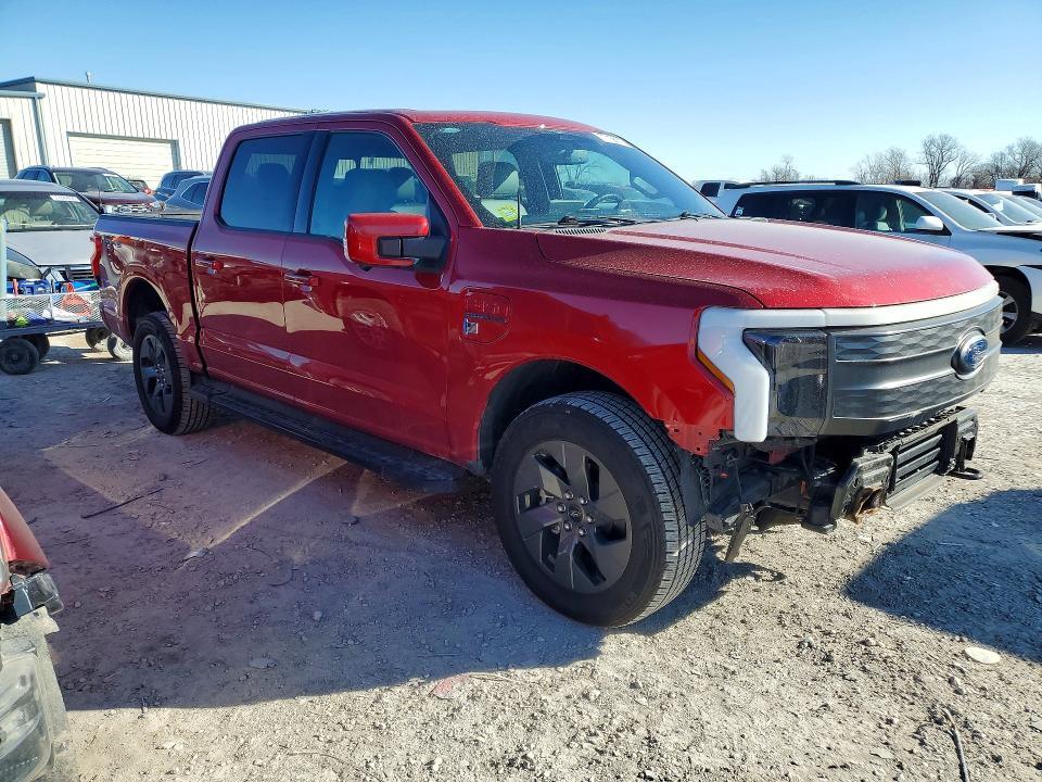 2023 Ford F150 Lightning pro