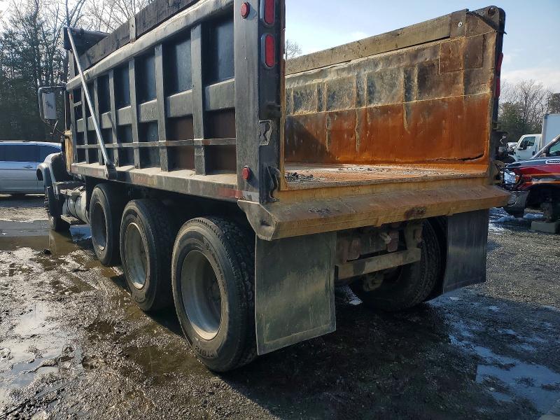 2005 Mack 700 Cv700