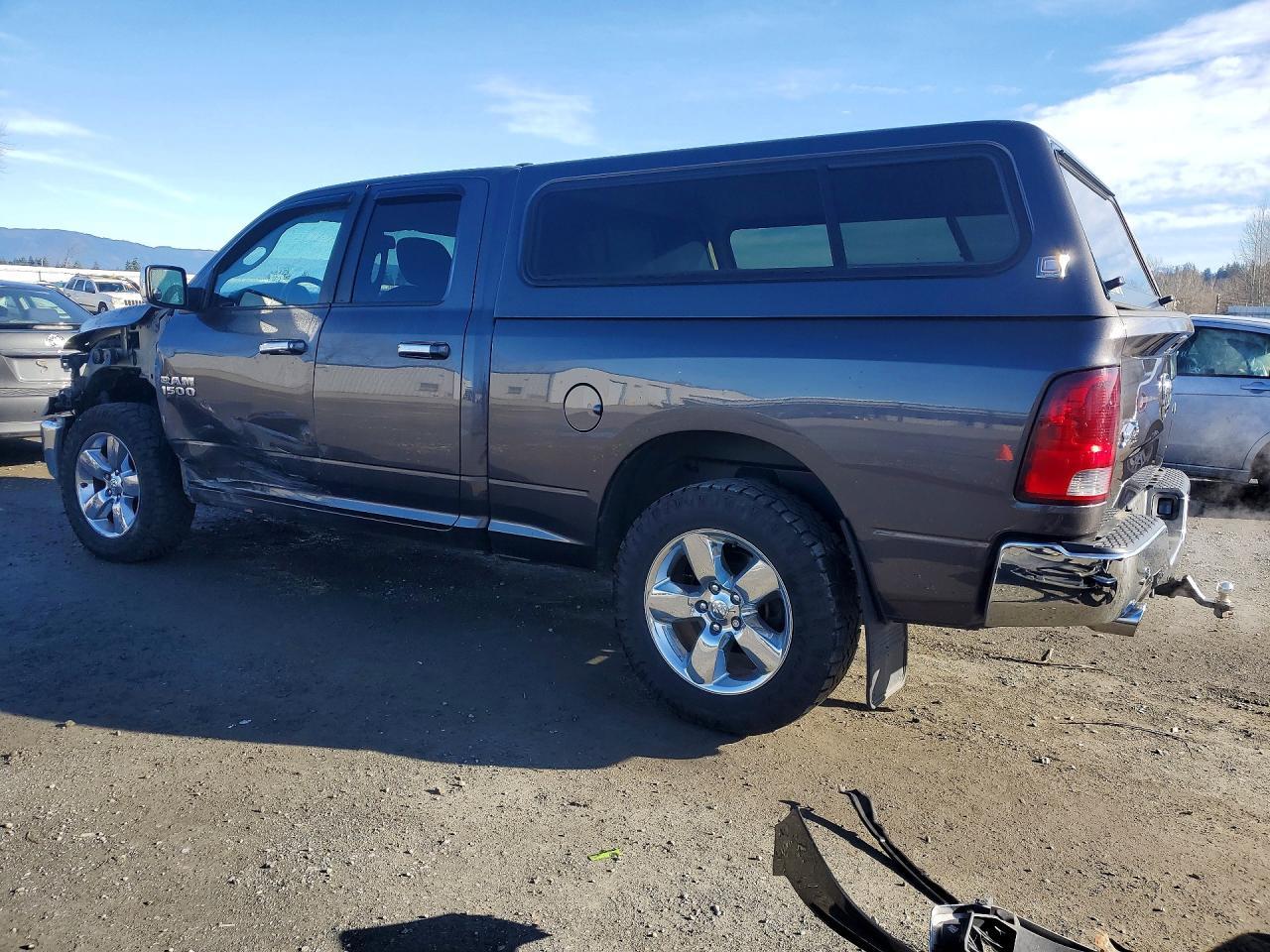 2015 Dodge RAM 1500 SLT