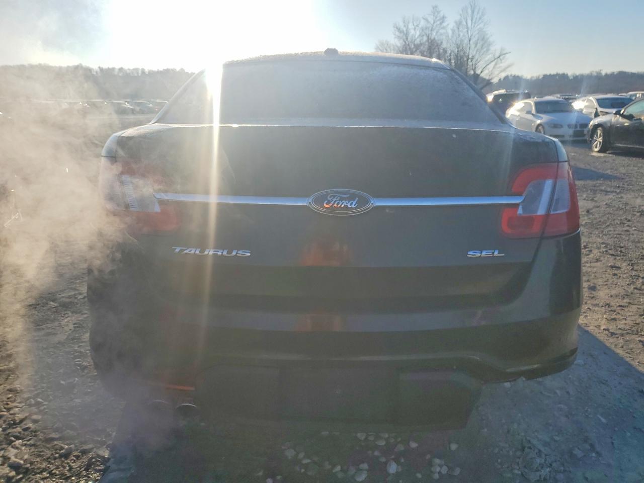 2010 Ford Taurus sel