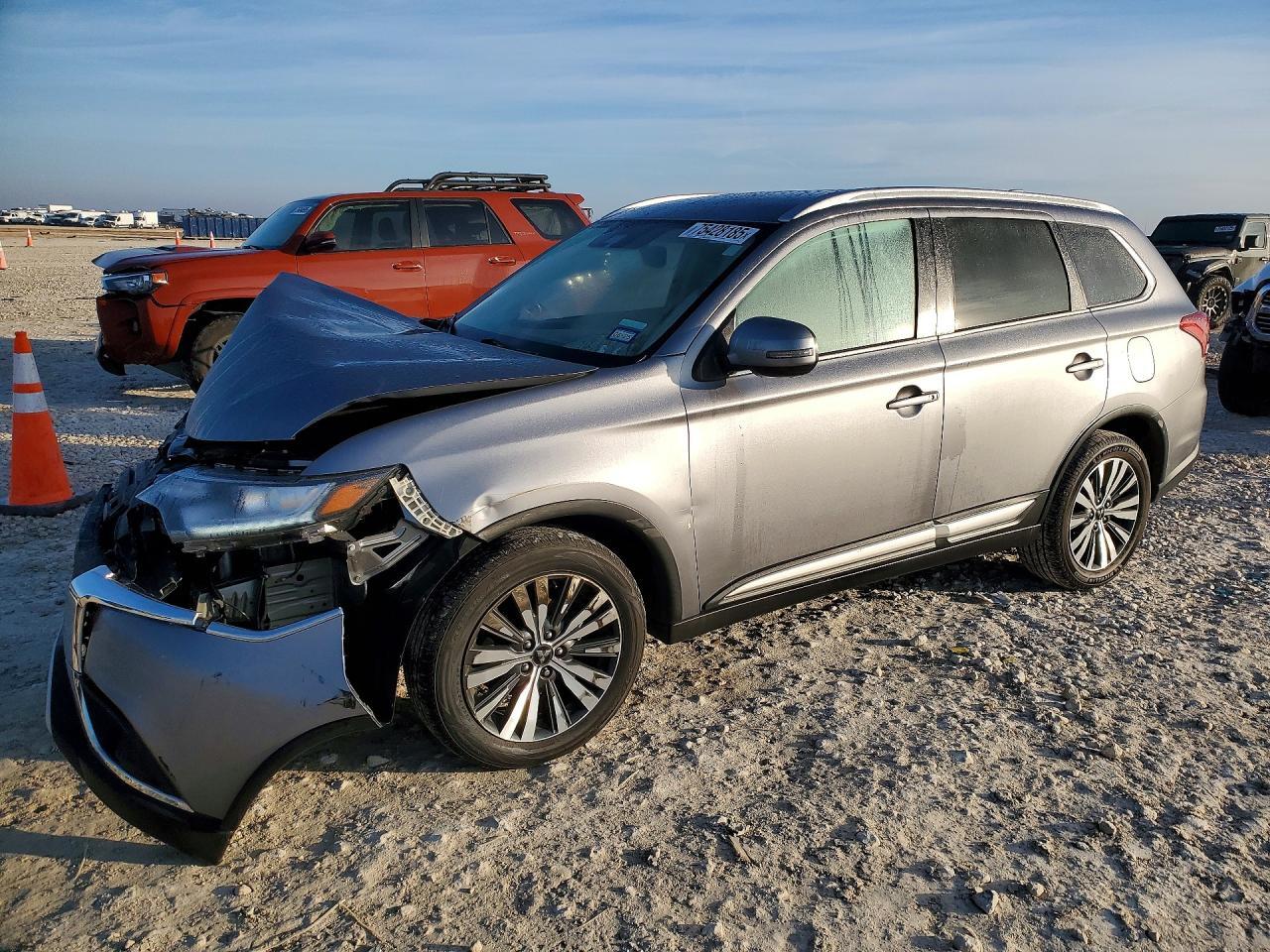2020 Mitsubishi Outlander se