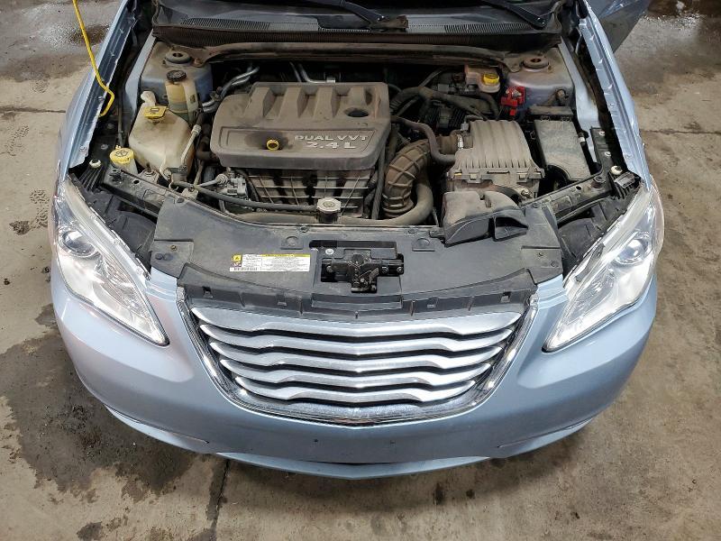 2012 Chrysler 200 Limited
