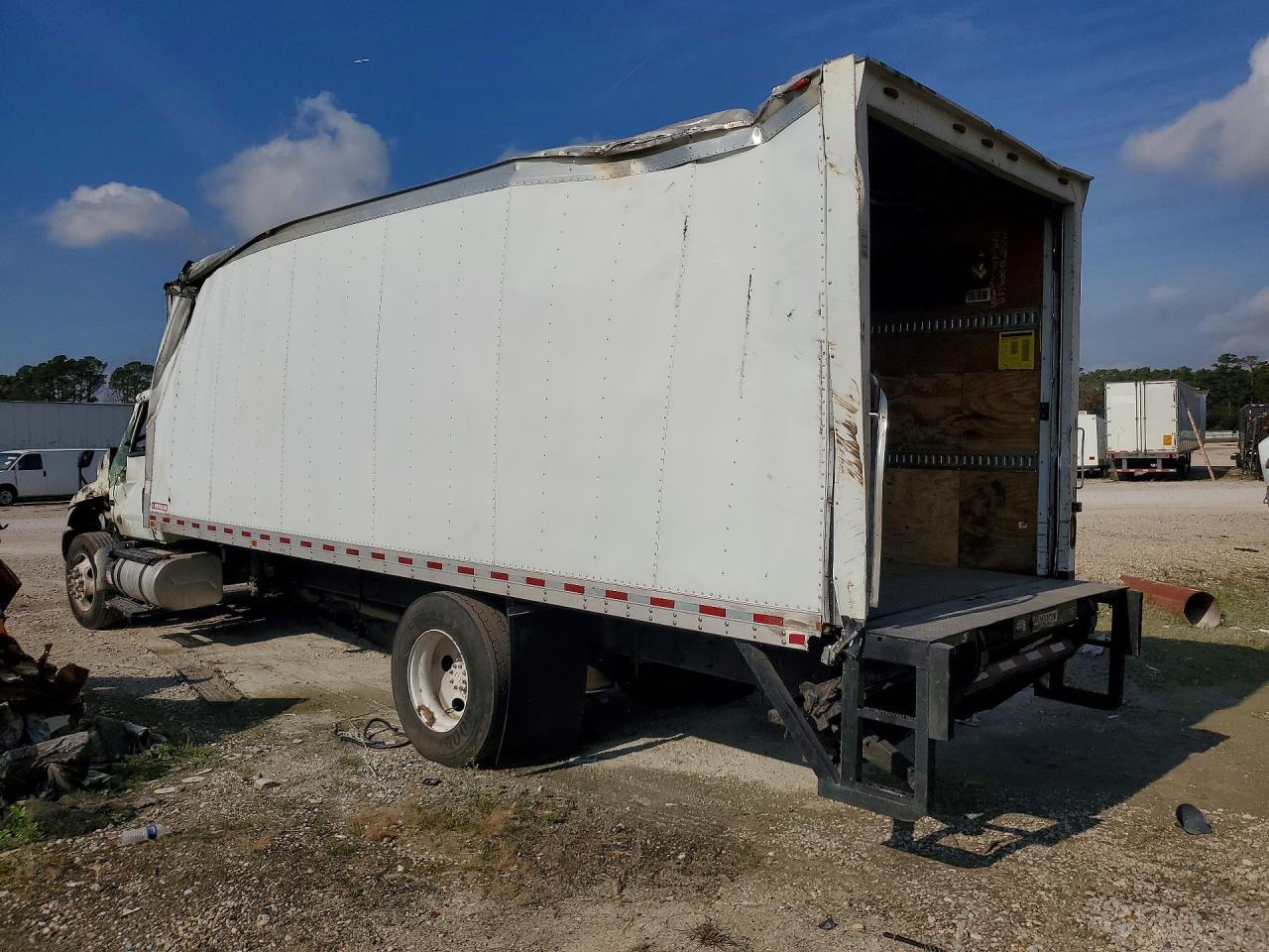 2017 International MA025 BOX Truck