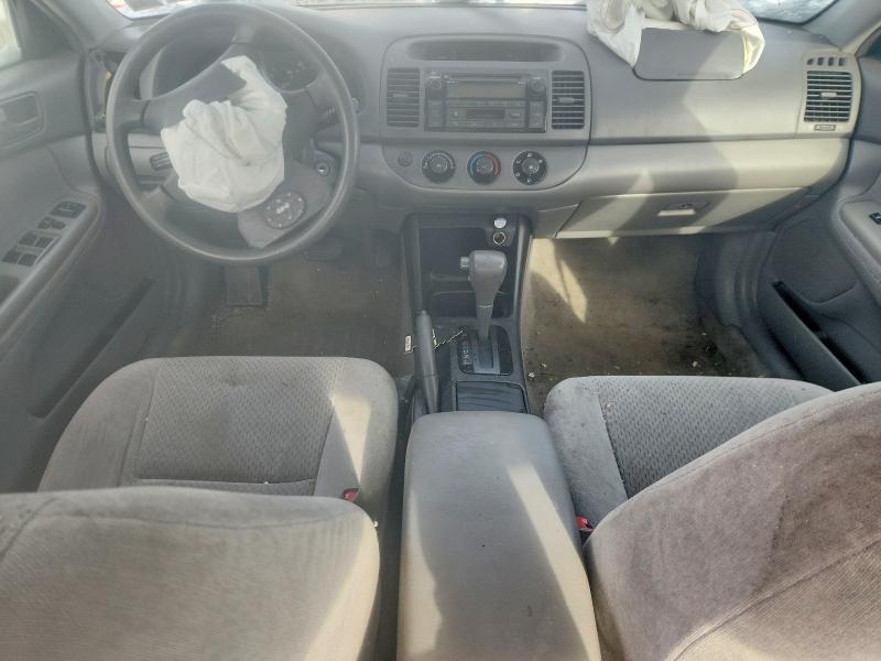 2003 Toyota Camry le