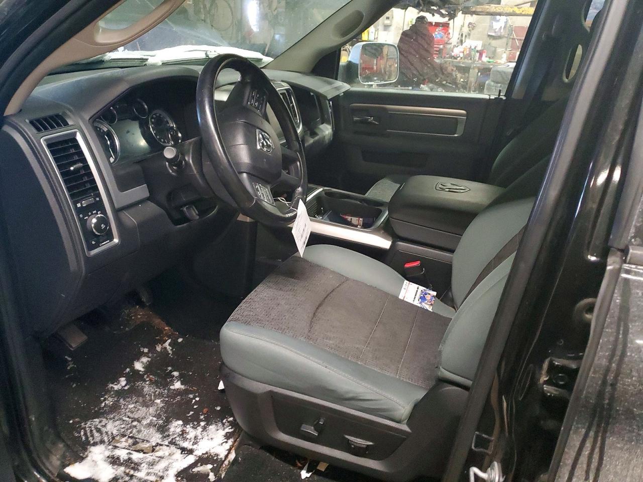 2017 Dodge RAM 1500 SLT