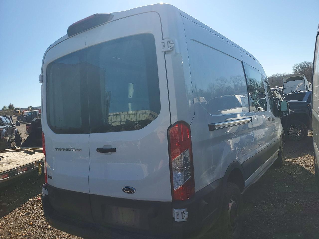 2020 Ford Transit T-250