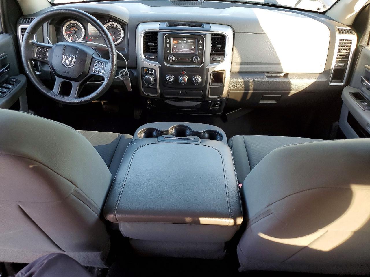 2015 Dodge RAM 1500 SLT