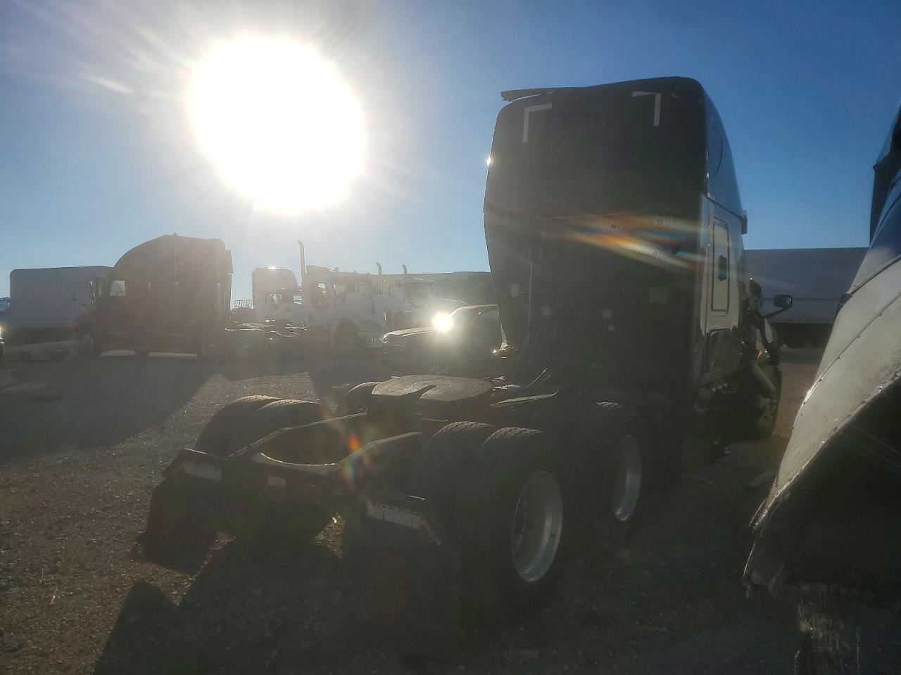 2022 Freigliner 2022 Freightliner Cascadia Semi Truck