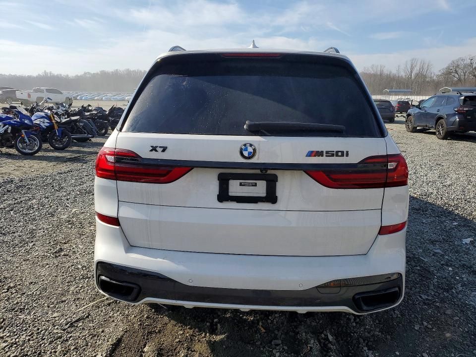 2020 BMW X7 M50i
