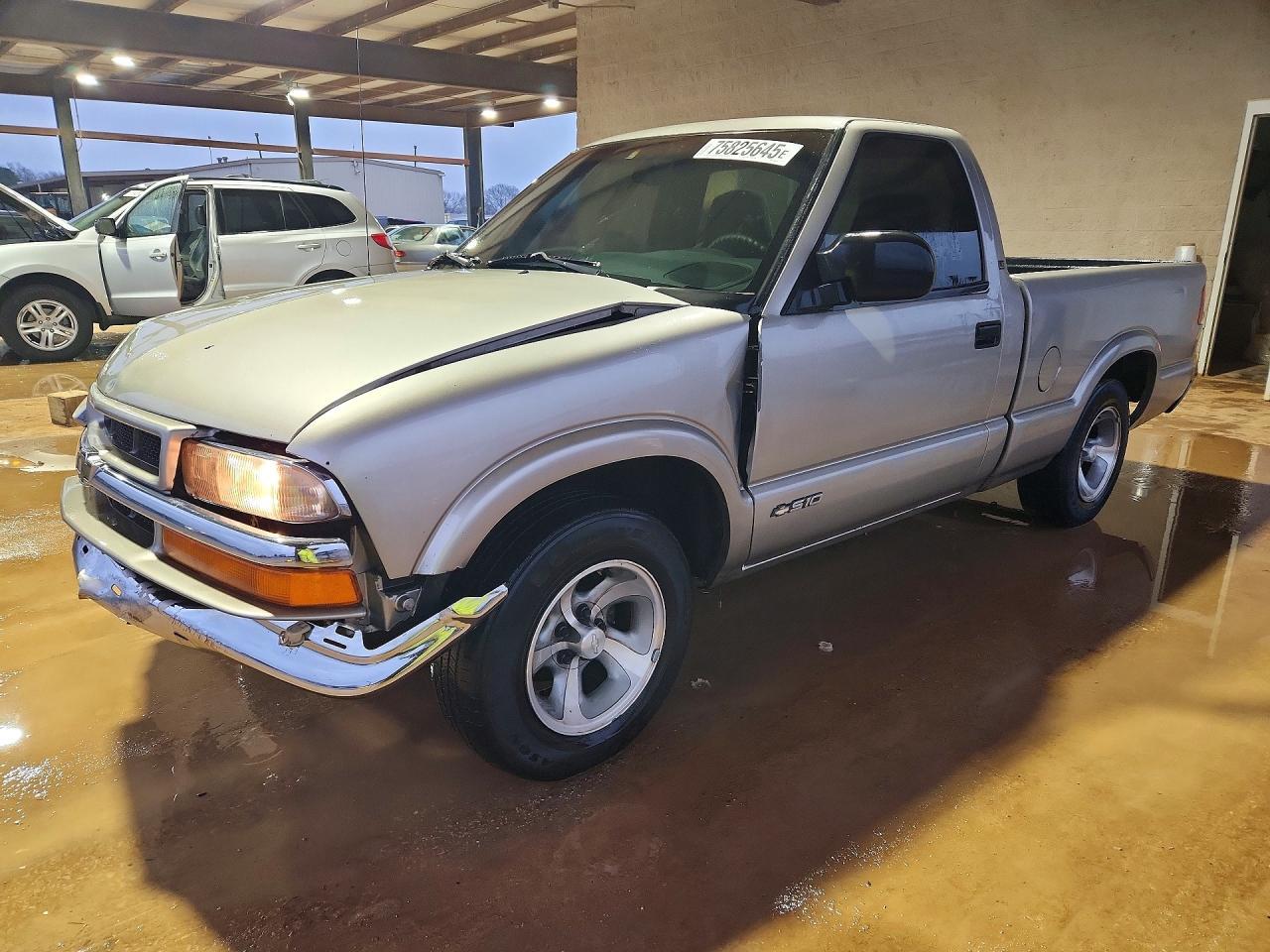 1999 Chevrolet S Truck S10
