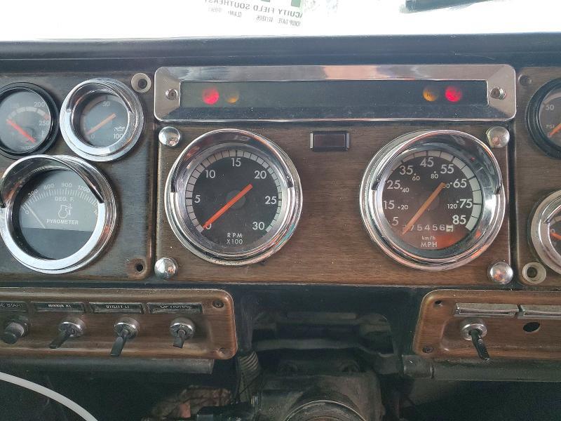 1995 Freightliner Conventional FLD120