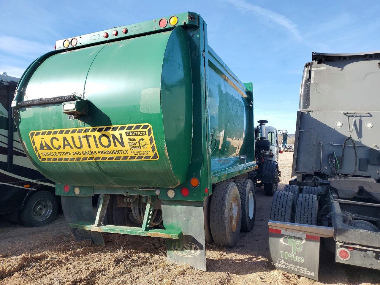 2011 Autocar Xpeditor Refuse Truck
