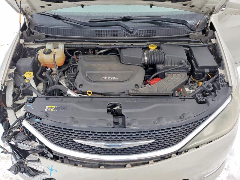 2017 Chrysler Pacifica Touring l Plus