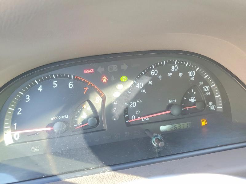 2004 Toyota Camry le