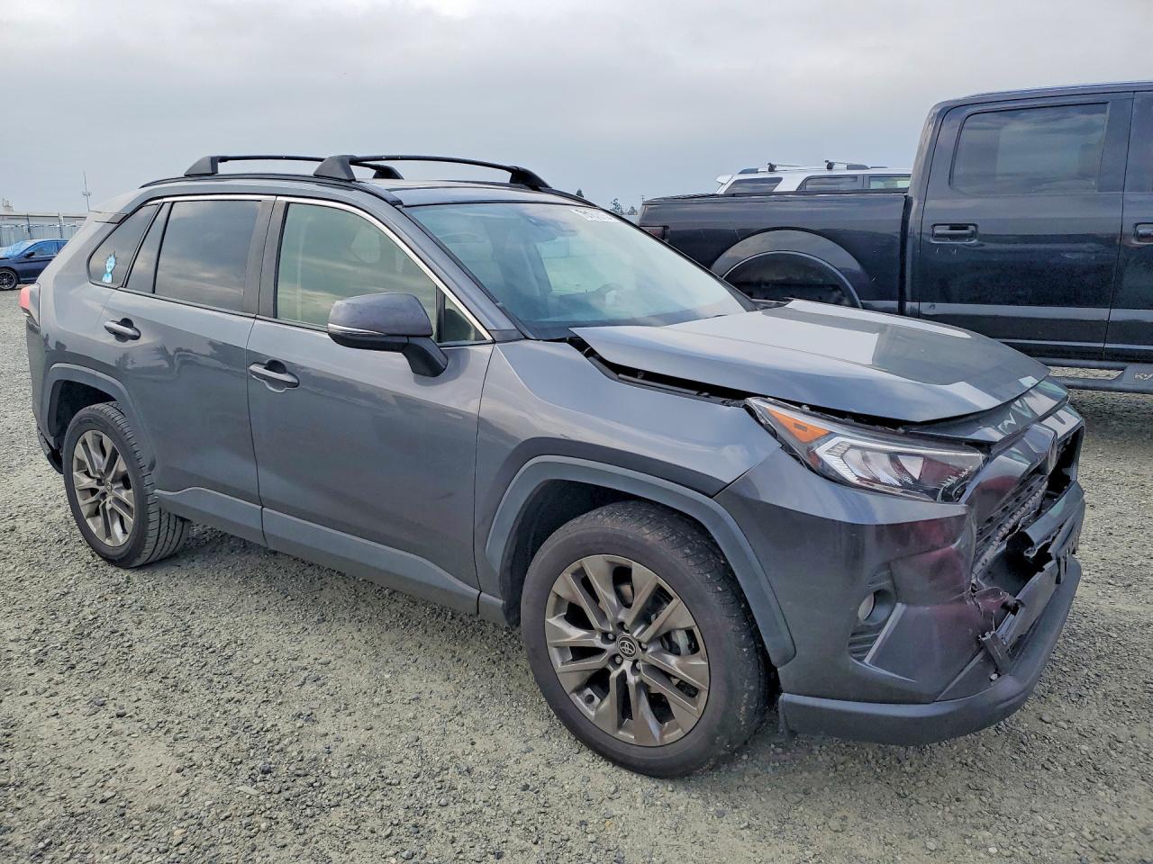 2020 Toyota Rav4 xle Premium