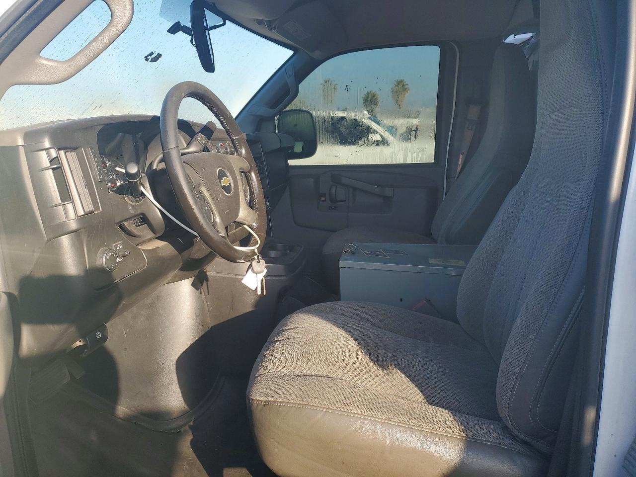 2018 Chevrolet Express G2500 Utility / Service Van