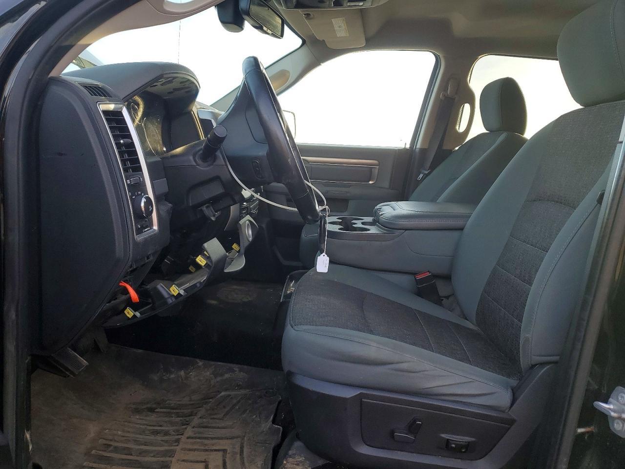 2016 Dodge Ram 1500 slt