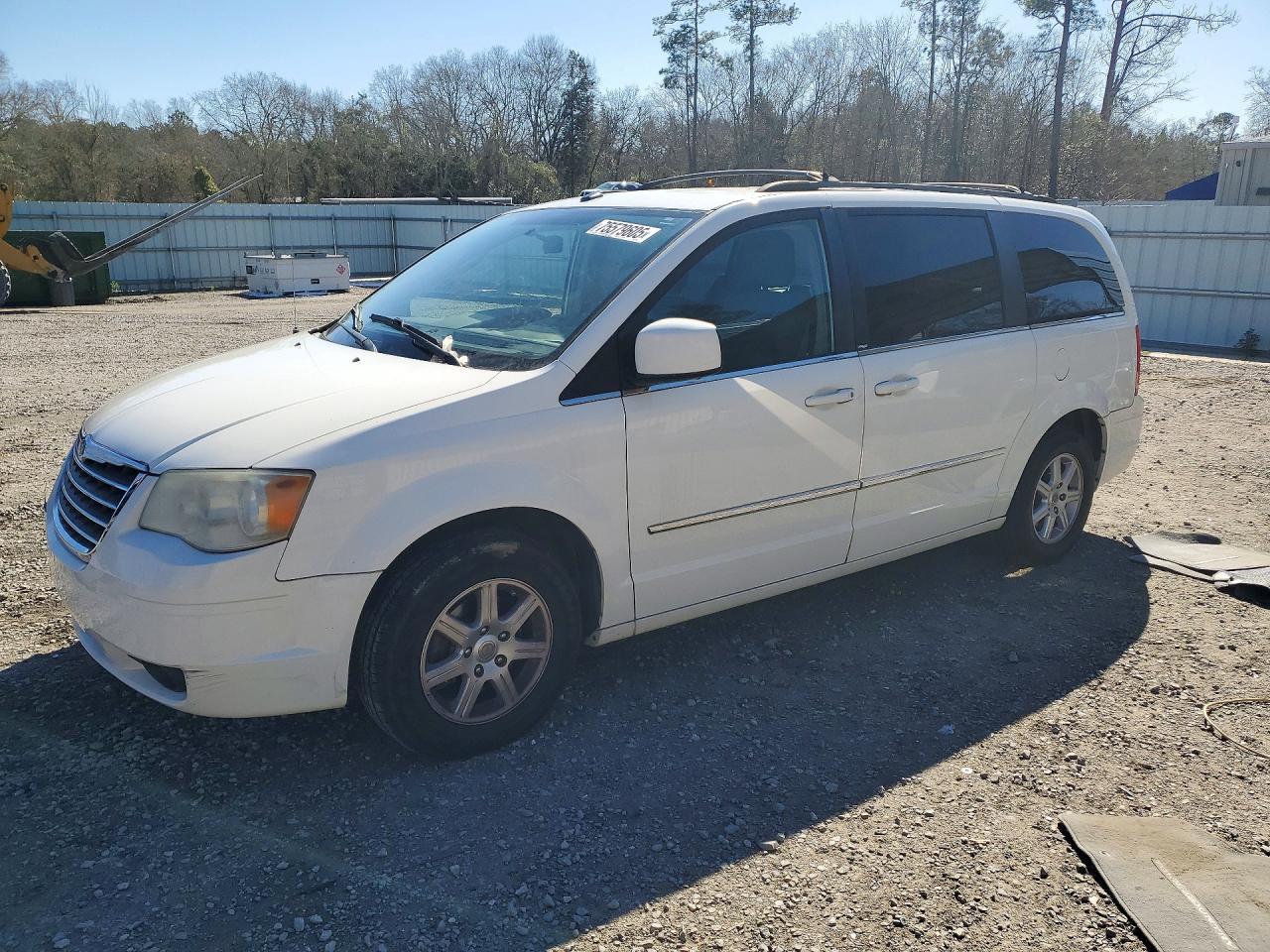 2010 Chrysler Town & Country Touring