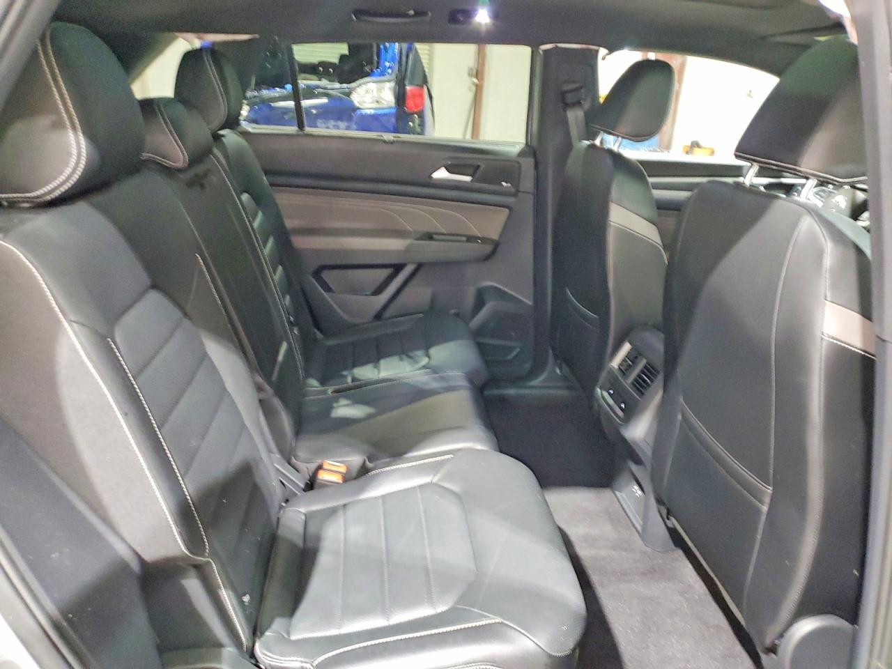 2022 Volkswagen Atlas Cross Sport sel Premium R-line