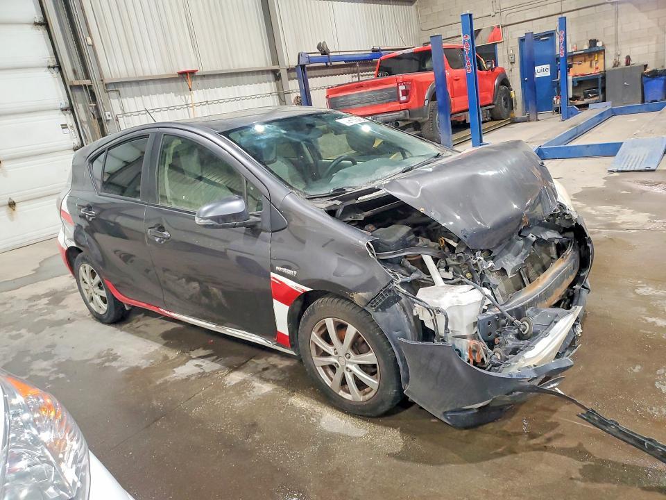 2013 Toyota Prius c