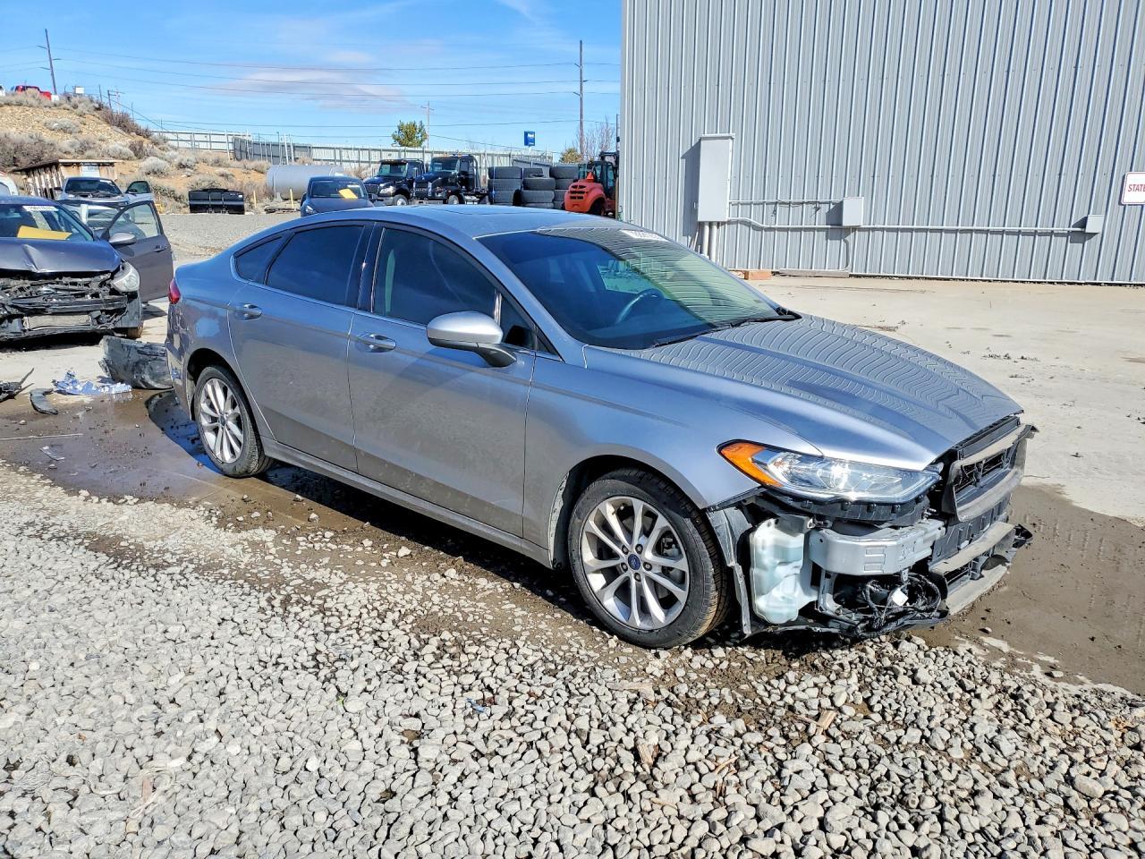 2020 Ford Fusion se