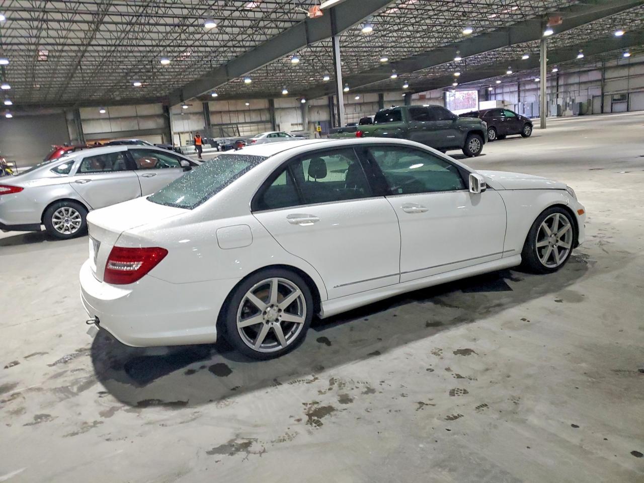 2013 Mercedes-Benz C 250