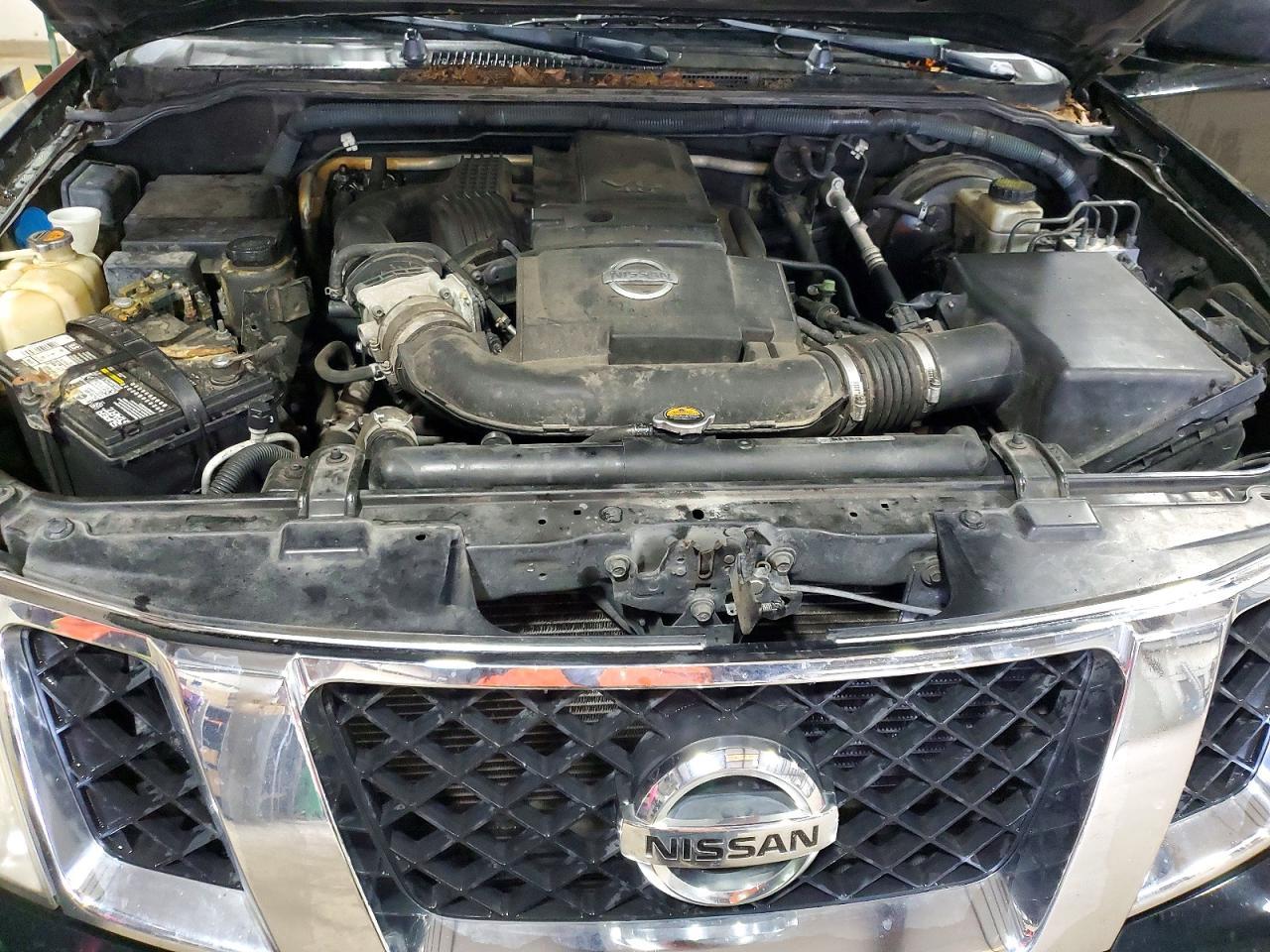 2012 Nissan Pathfinder s