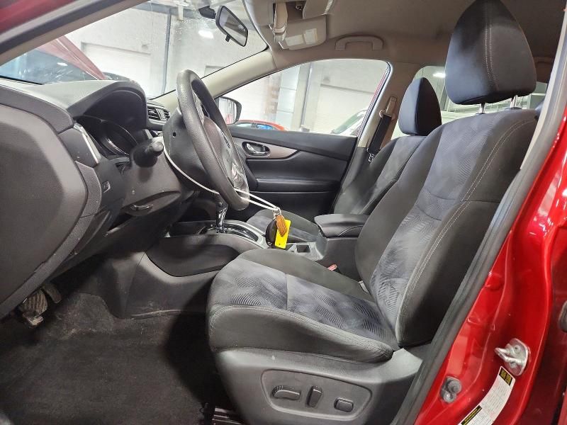 2015 Nissan Rogue sv