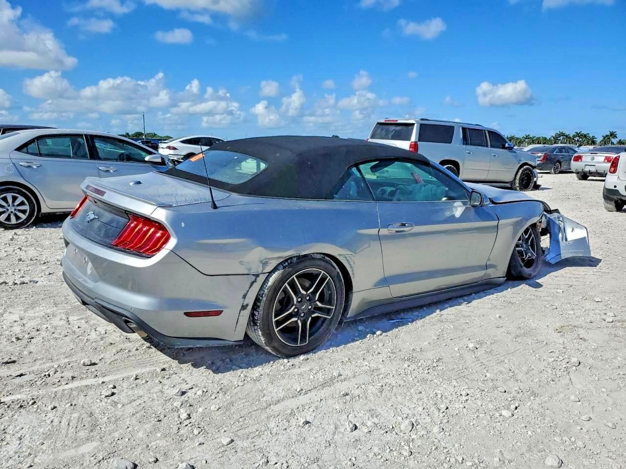 2020 Ford Mustang