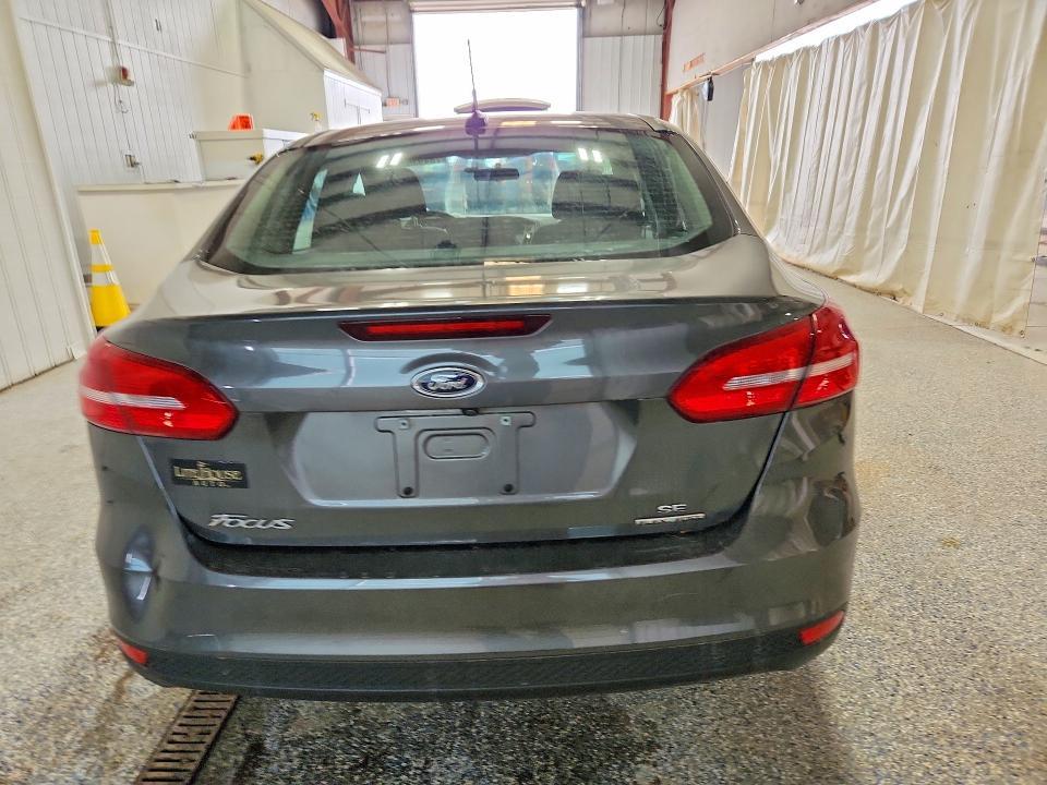 2016 Ford Focus se