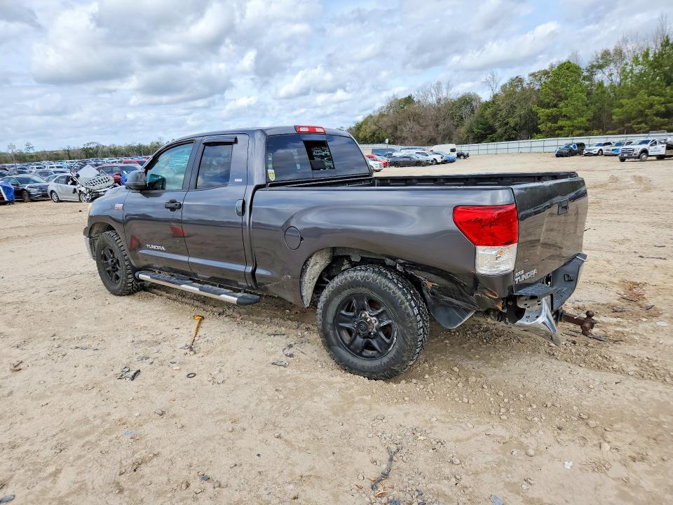2011 Toyota Tundra Double cab SR5